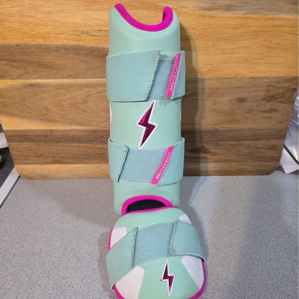 Bruce Bolt Fernando Tatis Jr. Signature Series Leg Guard - Mint/Pink - Adult